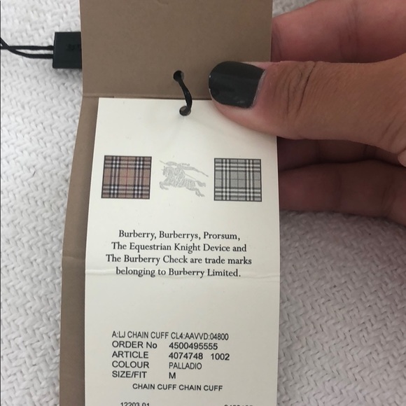 Burberry Silver Link Cuff - Picture 5 of 5